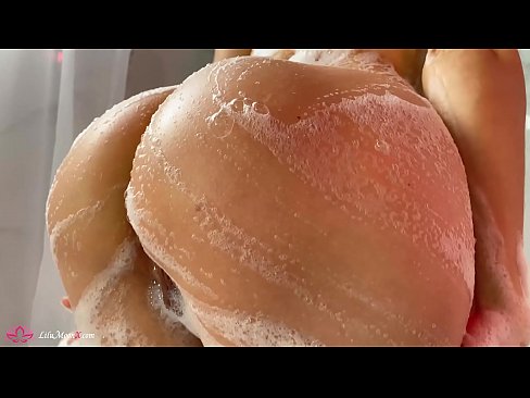 ❤️ UBrunette uphulula amaphambili ePussy ngeVibrator ukuya kwi-Intense Orgasm kwiShower Ividiyo ephuma ezimpundu kuthi
